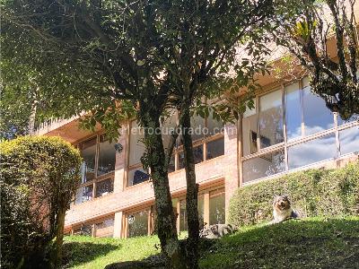 Casa en venta en Usaquen, Bogotá · foto 2 de 20