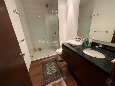 Apartamento de 3 alcobas en venta en Santa Barbara Alta, Bogotá, 320 m² · foto 16 de 19