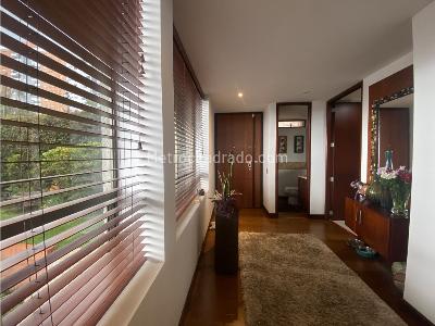 Casa de 4 alcobas en venta en Bosque De Pinos, Bogotá, 284 m² · foto 2 de 19