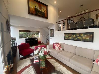 Casa de 4 alcobas en venta en Bosque De Pinos, Bogotá, 284 m² · foto 3 de 19