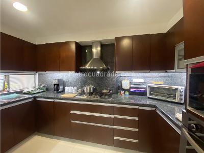 Casa de 4 alcobas en venta en Bosque De Pinos, Bogotá, 284 m² · foto 6 de 19