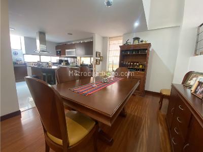Casa de 4 alcobas en venta en Bosque De Pinos, Bogotá, 215 m² · foto 5 de 24