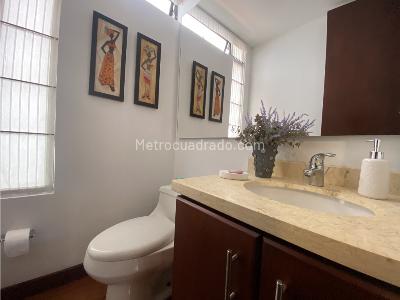 Casa de 4 alcobas en venta en Bosque De Pinos, Bogotá, 215 m² · foto 8 de 24
