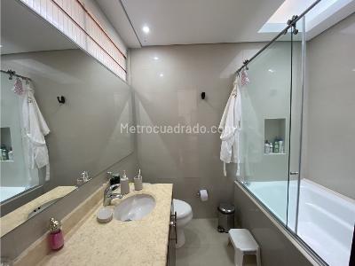 Casa de 4 alcobas en venta en Bosque De Pinos, Bogotá, 215 m² · foto 10 de 24