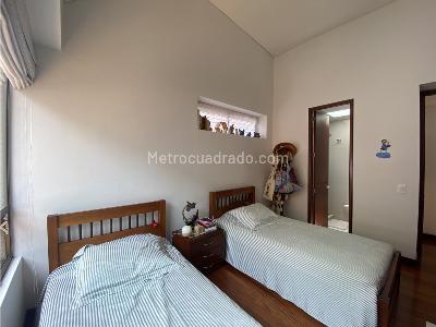 Casa de 4 alcobas en venta en Bosque De Pinos, Bogotá, 215 m² · foto 11 de 24