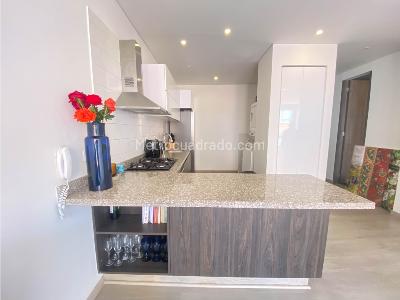 Apartamento de 1 alcoba en arriendo en Chico Navarra, Bogotá, 50 m² · foto 5 de 9