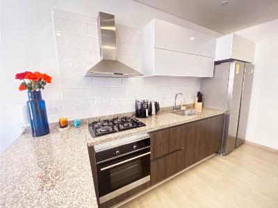 Apartamento de 1 alcoba en arriendo en Chico Navarra, Bogotá, 50 m² · foto 6 de 9