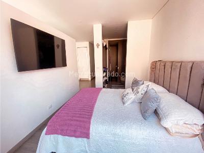 Apartamento de 1 alcoba en arriendo en Chico Navarra, Bogotá, 50 m² · foto 9 de 9