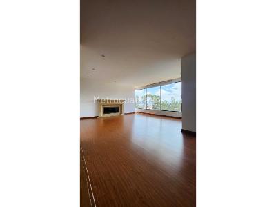 Apartamento de 3 alcobas en venta en Montearroyo, Bogotá, 252 m² · foto 2 de 15