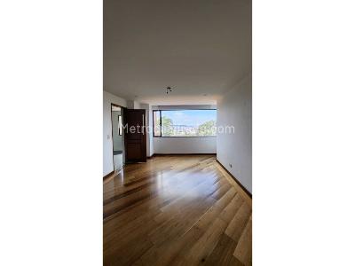 Apartamento de 3 alcobas en venta en Montearroyo, Bogotá, 252 m² · foto 4 de 15