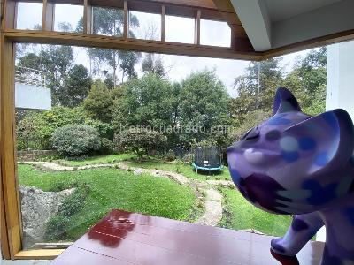 Casa de 4 alcobas en venta en Bosque De Pinos, Bogotá, 849 m² · foto 2 de 20