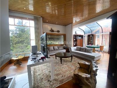 Casa de 4 alcobas en venta en Bosque De Pinos, Bogotá, 849 m² · foto 4 de 20