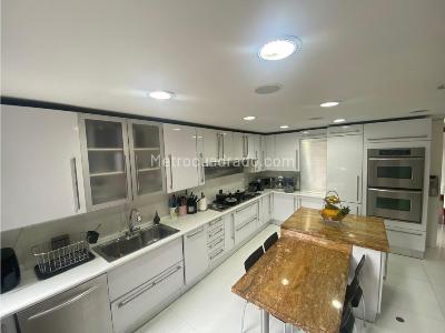 Apartamento en venta en La Cabrera, Bogotá · foto 3 de 10