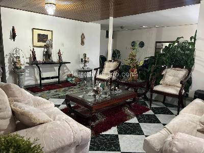 Casa de 5 alcobas en venta en El Greco, Bogotá, 350 m² · foto 4 de 20