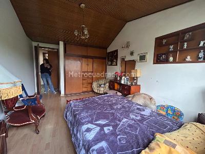 Casa de 5 alcobas en venta en El Greco, Bogotá, 350 m² · foto 16 de 20