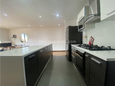Apartamento en venta en Chico Navarra, Bogotá · foto 6 de 14