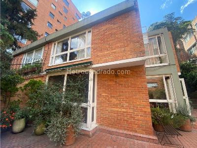 Apartamento de 5 alcobas en venta en Los Rosales, Bogotá, 345 m² · foto 2 de 17