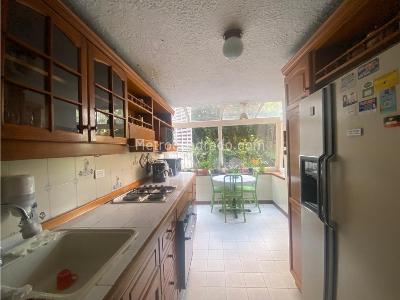 Apartamento de 5 alcobas en venta en Los Rosales, Bogotá, 345 m² · foto 6 de 17