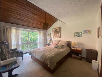 Apartamento de 5 alcobas en venta en Los Rosales, Bogotá, 345 m² · foto 11 de 17