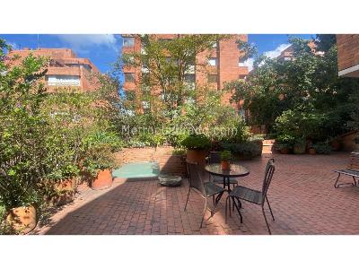 Apartamento de 5 alcobas en venta en Los Rosales, Bogotá, 345 m² · foto 15 de 17