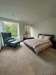 Apartamento en arriendo en Los Rosales, Bogotá · foto 12 de 14