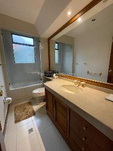 Apartamento en arriendo en Los Rosales, Bogotá · foto 13 de 14