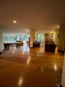 Apartamento en arriendo en Los Rosales, Bogotá · foto 2 de 14