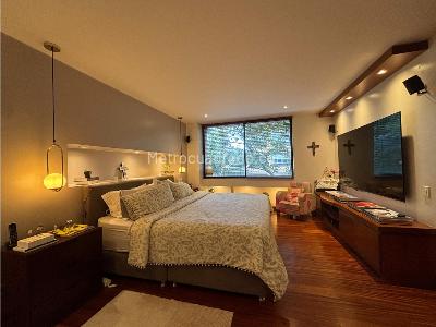 Casa de 4 alcobas en venta en Chico, Bogotá, 350 m² · foto 14 de 16