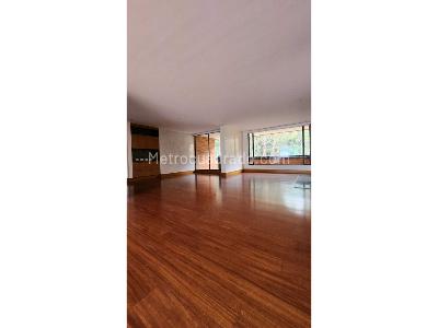Apartamento de 3 alcobas en venta en Sierras Del Moral, Bogotá, 204 m² · foto 5 de 12
