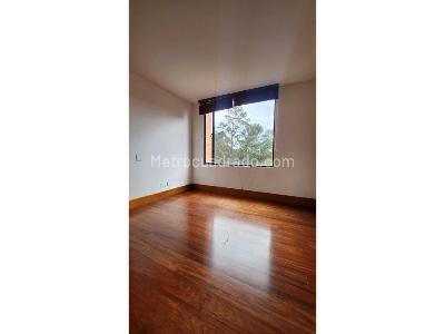 Apartamento de 3 alcobas en venta en Sierras Del Moral, Bogotá, 204 m² · foto 10 de 12