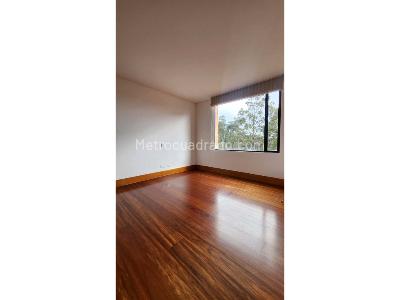 Apartamento de 3 alcobas en venta en Sierras Del Moral, Bogotá, 204 m² · foto 11 de 12