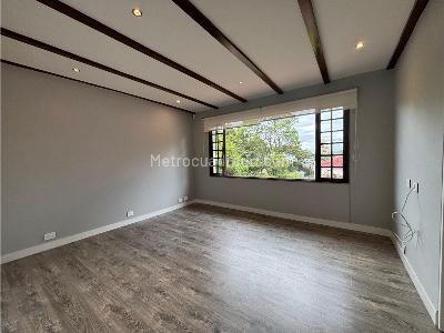 Casa de 4 alcobas en venta en Santa Ana, Bogotá, 550 m² · foto 4 de 20