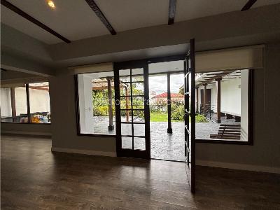 Casa de 4 alcobas en venta en Santa Ana, Bogotá, 550 m² · foto 9 de 20