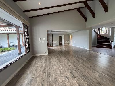 Casa de 4 alcobas en venta en Santa Ana, Bogotá, 550 m² · foto 12 de 20