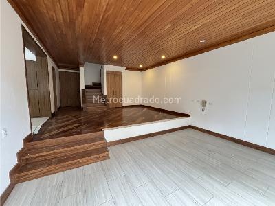 Casa de 4 alcobas en venta en Bosque De Pinos, Bogotá, 205 m² · foto 2 de 18