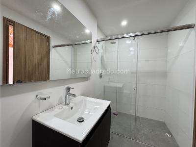 Casa de 4 alcobas en venta en Bosque De Pinos, Bogotá, 205 m² · foto 14 de 18