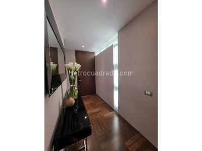 Apartamento de 3 alcobas en venta en Sierras Del Moral, Bogotá, 208 m² · foto 10 de 14