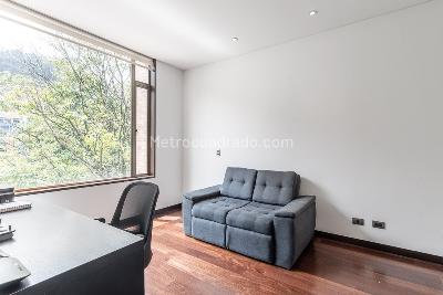 Apartamento de 4 alcobas en venta en La Cabrera, Bogotá, 394 m² · foto 18 de 20