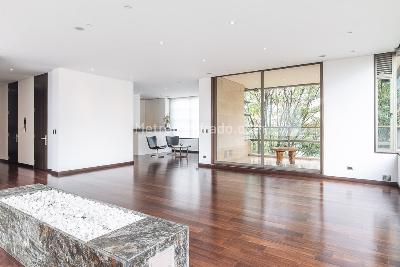 Apartamento de 4 alcobas en venta en La Cabrera, Bogotá, 394 m² · foto 4 de 20