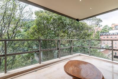 Apartamento de 4 alcobas en venta en La Cabrera, Bogotá, 394 m² · foto 2 de 20