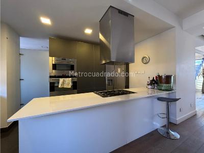 Apartamento de 3 alcobas en venta en Chico, Bogotá, 340 m² · foto 12 de 20
