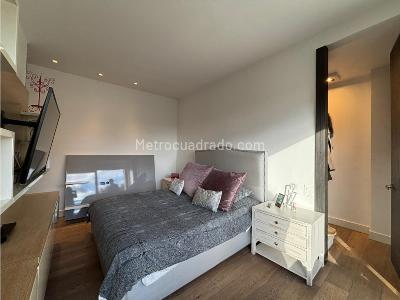 Apartamento de 3 alcobas en venta en Chico, Bogotá, 340 m² · foto 20 de 20