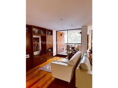 Apartamento de 3 alcobas en venta en Sierras Del Moral, Bogotá, 209 m² · foto 8 de 13
