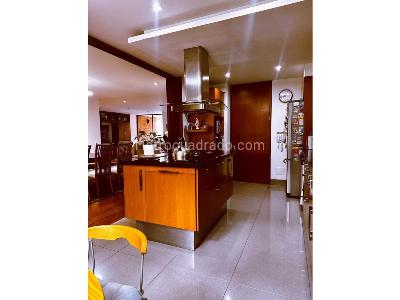 Apartamento de 3 alcobas en venta en Sierras Del Moral, Bogotá, 209 m² · foto 12 de 13