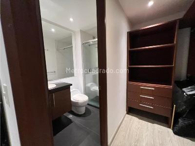 Apartamento de 2 alcobas en arriendo en Antiguo Country, Bogotá, 86 m² · foto 4 de 9