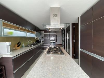 Apartamento de 4 alcobas en venta en Bosque De Pinos, Bogotá, 650 m² · foto 8 de 20