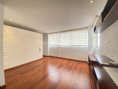 Apartamento en venta en Country Club, Bogotá · foto 7 de 14