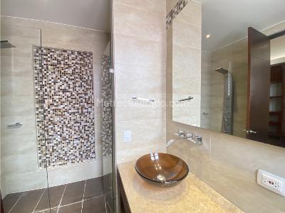Apartamento en venta en Country Club, Bogotá · foto 11 de 14