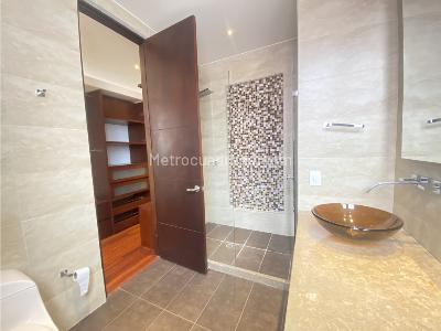 Apartamento en venta en Country Club, Bogotá · foto 12 de 14