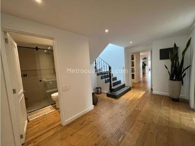 Apartamento de 3 alcobas en venta en Los Rosales, Bogotá, 260 m² · foto 15 de 20